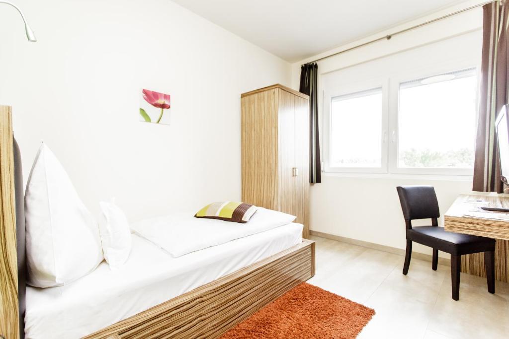 Hotel Maxis Karlsbad Buitenkant foto