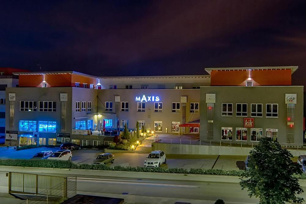 Hotel Maxis Karlsbad Buitenkant foto